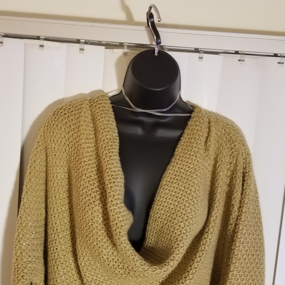 Plus size Gold long Sleeve holiday Sweater - Picture 7 of 8